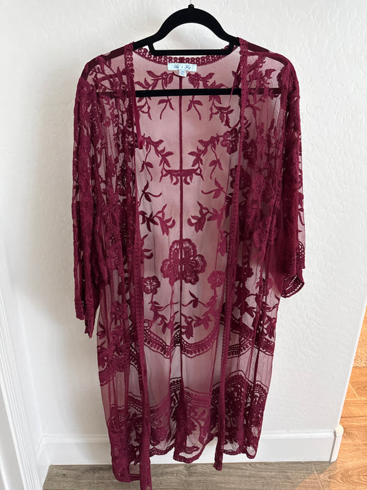 MAROON LACE DUSTER