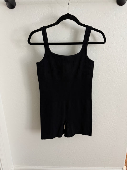 SHORTS ONE PIECE